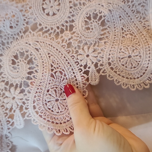 Beautiful "dusty pink" laced jumpsuit! With pockets. - Picture 3 of 4